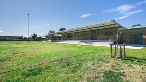 Aircabin - Guildford - 3 Beds Spacious House - Accommodation Main Beach 4