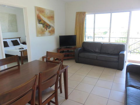 Airlie Beach Apartments - Accommodation Main Beach 3