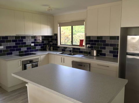 Airy Beach Escape In Ventnor - Accommodation Main Beach 1