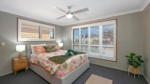 Akuli By The Sea - Unit 1 - FNHolidays - Accommodation Main Beach 0