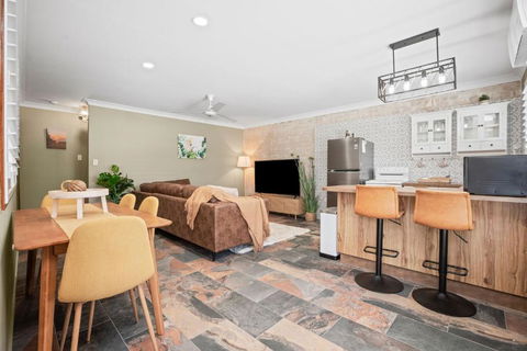 Akuli By The Sea Unit 3 - Accommodation Main Beach 0