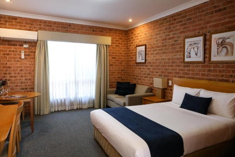 Akuna Motor Inn And Apartments - Accommodation Main Beach 4