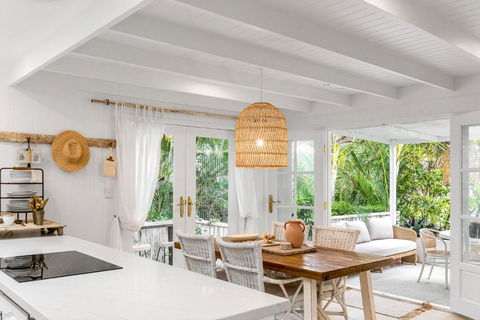 Alabaster Byron - Accommodation Main Beach 2