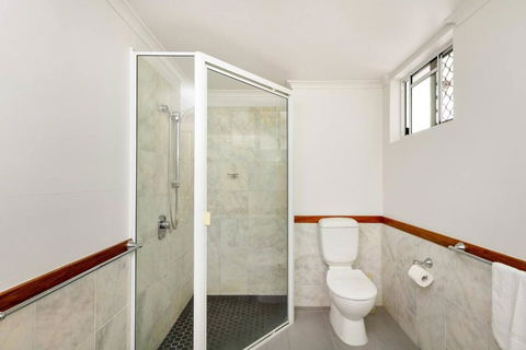 Alassio Poolside Resort - Palm Cove Beachfront Oasis - Accommodation Main Beach 2