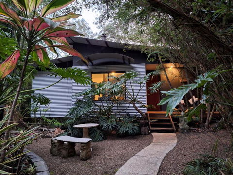 Alaya Escape - Accommodation Main Beach 1