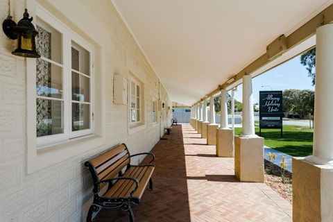 Albany Holiday Units - Accommodation Main Beach 2