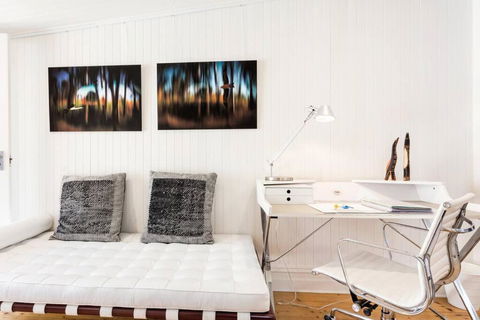 Albert Park Victorian House With Style And Art Gallery - Accommodation Main Beach 1