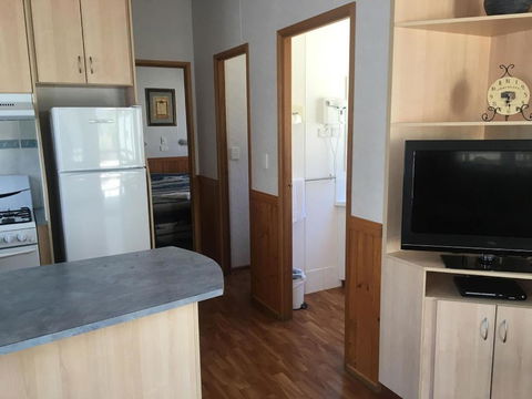 Albury All Seasons Tourist Park - Accommodation Main Beach 3