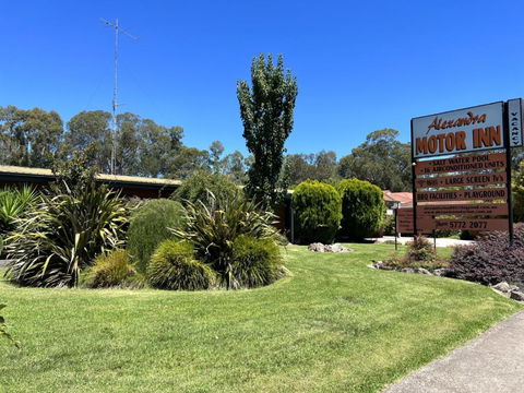 Alexandra Motor Inn - Accommodation Main Beach 4