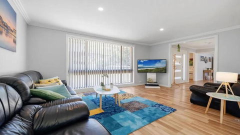 Alka Beach House - Accommodation Main Beach 3