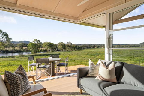 Alkira Cottage - Accommodation Main Beach 0