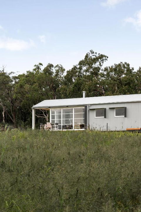 Alkira Cottage - Accommodation Main Beach 4