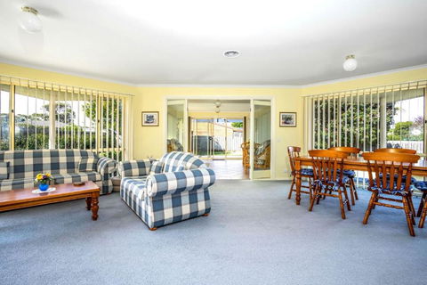 Alkira Inverloch - Accommodation Main Beach 3