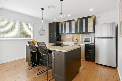 All Decked Out - Beach Retreat In Central Blairgowrie - Accommodation Main Beach 4