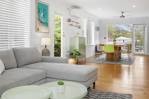 All Decked Out - Beach Retreat In Central Blairgowrie - Accommodation Main Beach 0