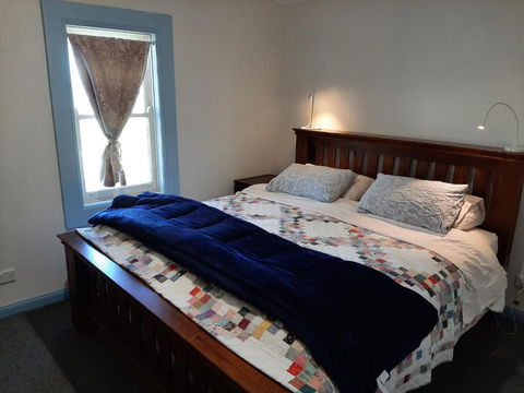 Alloway Bank - Accommodation Main Beach 4