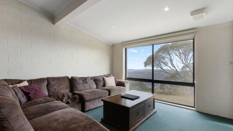 Alpine Heights 08 - Accommodation Main Beach 1