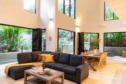 Amalfi - Port Douglas, Luxury In The Centre Of Town - Accommodation Main Beach 0