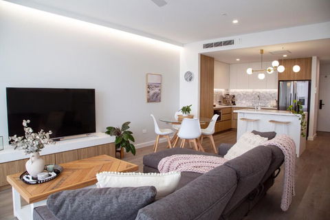 Amara At Solaris - Accommodation Main Beach 0