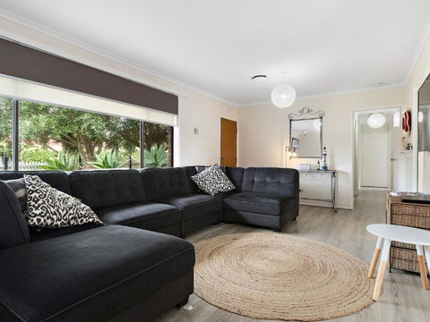 Amaroo By The Bay - Accommodation Main Beach 2