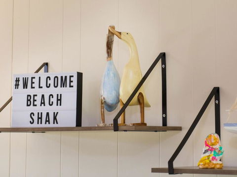 Amaroo By The Bay - Accommodation Main Beach 0