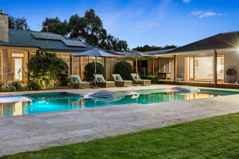 Amaroo Luxury Family Resort Mornington Peninsula - Accommodation Main Beach 3