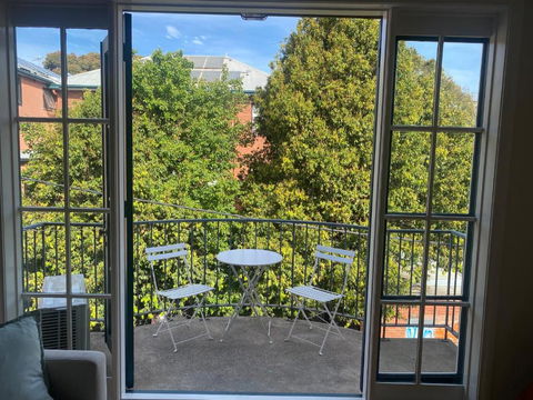 Amazing Apartment Great Location - Accommodation Main Beach 2
