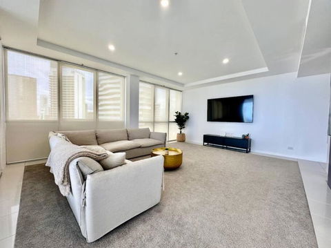 Amazing Aria Luxury On The 8th Floor, Broadbeach - Accommodation Main Beach 1