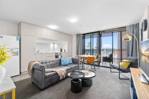 Amazing CBD 2BR Apt - Walkable & Wi-Fi & Charm - Accommodation Main Beach 1
