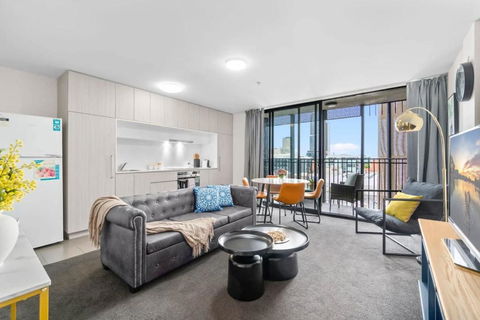 Amazing CBD 2BR Apt - Walkable & Wi-Fi & Charm - Accommodation Main Beach 0