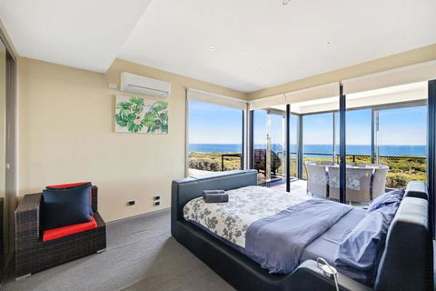 Amazing Views By Ready Set Stay - Accommodation Main Beach 4