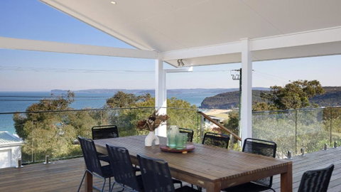 Ambleside By The Sea - Wifi Available - Accommodation Main Beach 1