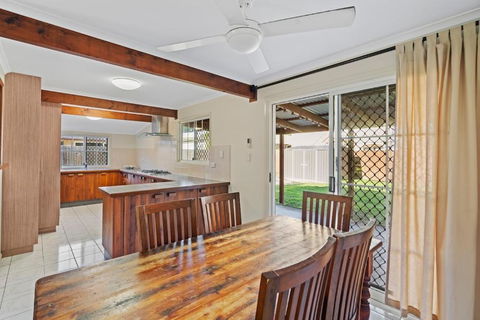 Amity Oasis - Accommodation Main Beach 2