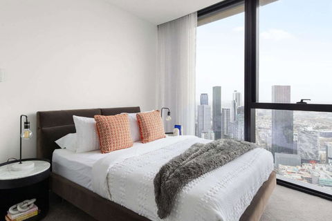 An Astonishing 3BR Apt At Sapphire By The Gardens - Accommodation Main Beach 1