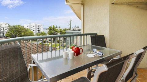 Anchors Aweigh Unit 6 - Accommodation Main Beach 0