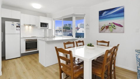Anchors Aweigh Unit 6 - Accommodation Main Beach 1