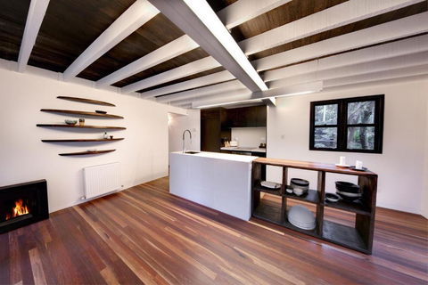 Ancient Future Style At Warby Sabi - Accommodation Main Beach 3