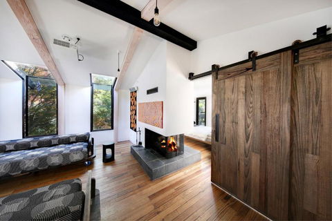 Ancient Future Style At Warby Sabi - Accommodation Main Beach 0