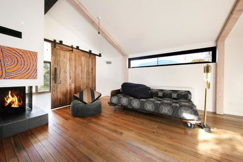 Ancient Future Style At Warby Sabi - Accommodation Main Beach 2