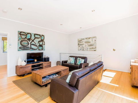 Angourie Blue 7 - Accommodation Main Beach 2