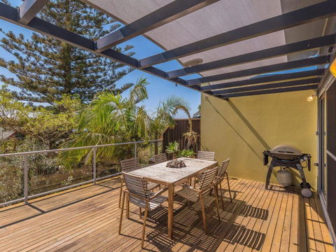 Angourie Blue 7 - Accommodation Main Beach 1