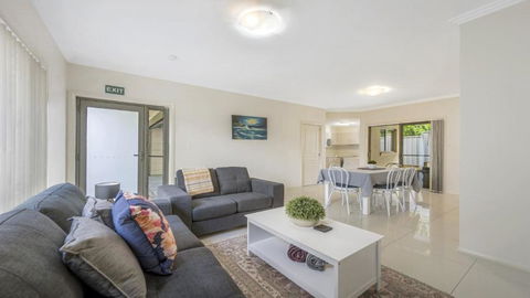 Anne Street Monte - Vista - Accommodation Main Beach 0