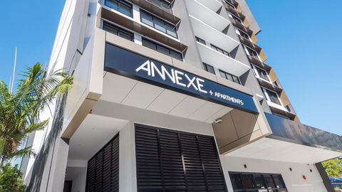 Annexe Apartments - Accommodation Main Beach 1