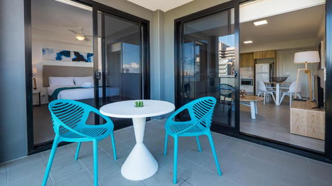 Annexe Apartments - Accommodation Main Beach 4