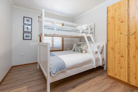 Ansett Cottage - Accommodation Main Beach 4