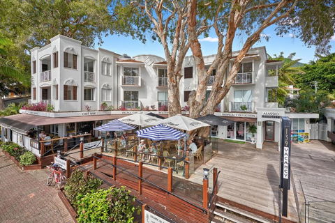 Alassio Beachfront Apartments Palm Cove - Accommodation Main Beach 1