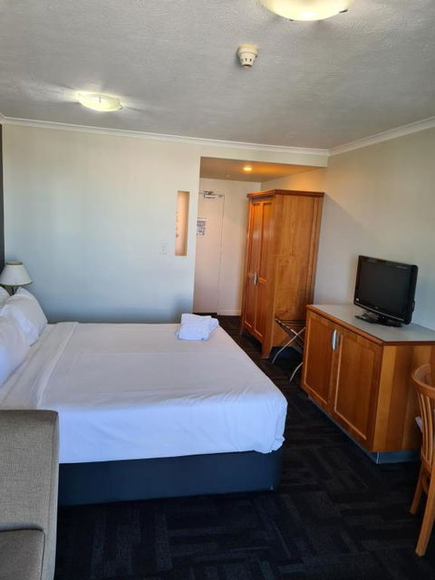 Airport Heritage Motel - Accommodation Main Beach 4
