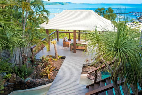 Airlie Beach Seaviews - Accommodation Main Beach 4