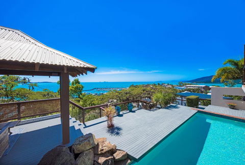 Airlie Beach Seaviews - Accommodation Main Beach 3