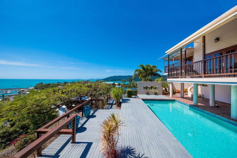 Airlie Beach Seaviews - Accommodation Main Beach 2